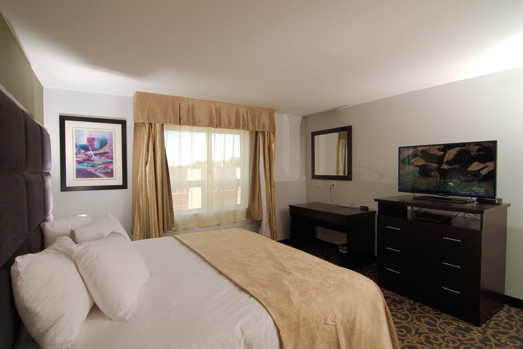 Paradise Inn And Suites Redwater Экстерьер фото